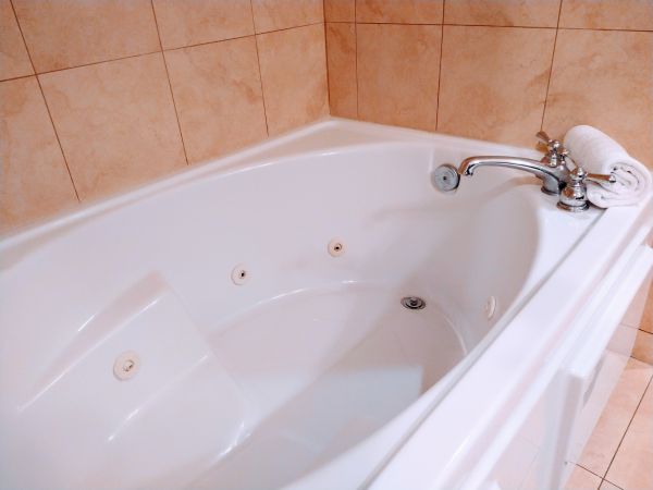 Acrylic Tub Installation in Canton